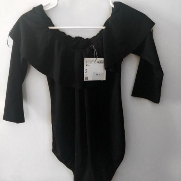 ZARA black off the shoulders ruffle bodysuit - Picture 2 of 3
